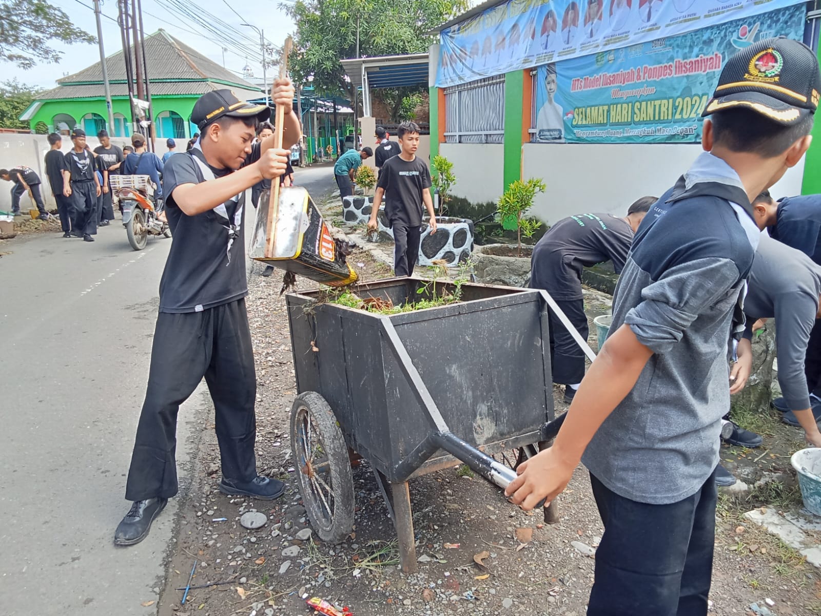 P5 MTs Ihsaniyah: Gaya Hidup Berkelanjutan untuk Bumi