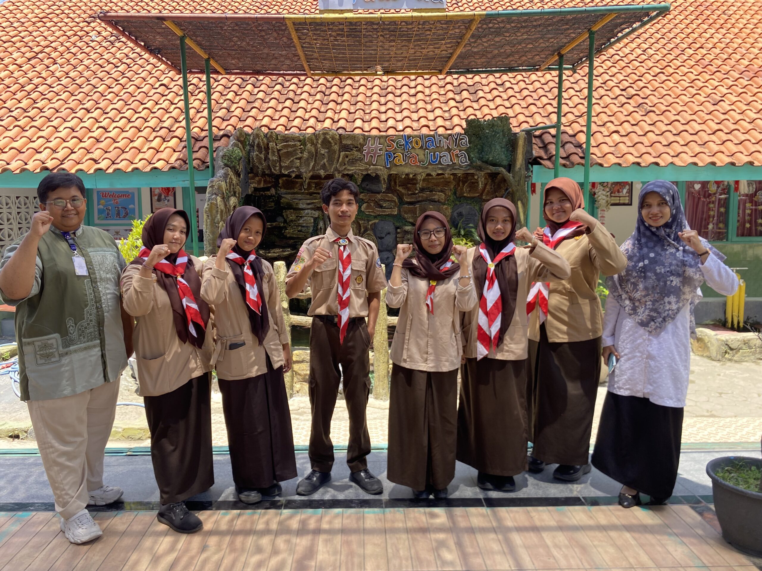Ide Cemerlang Siswa SMA Ihsaniyah Hantarkan Emas dan Perak di Ajang Internasional