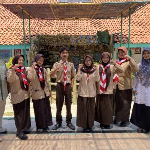 Ide Cemerlang Siswa SMA Ihsaniyah Hantarkan Emas dan Perak di Ajang Internasional